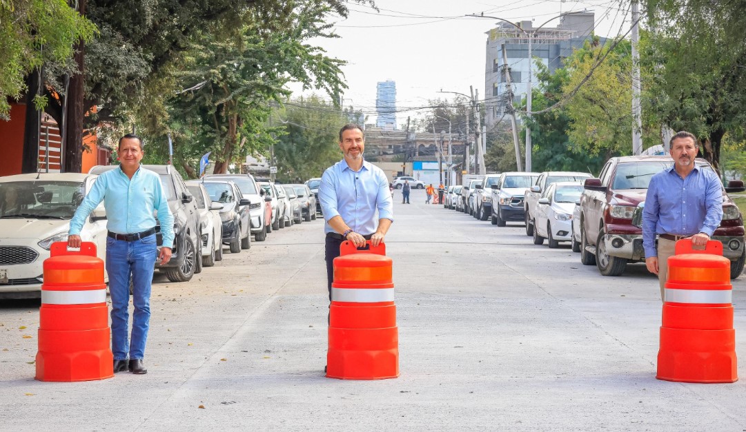 Concluyen trabajos de pavimentación en calle Filósofos, arrancan rehabilitación en Bachilleres